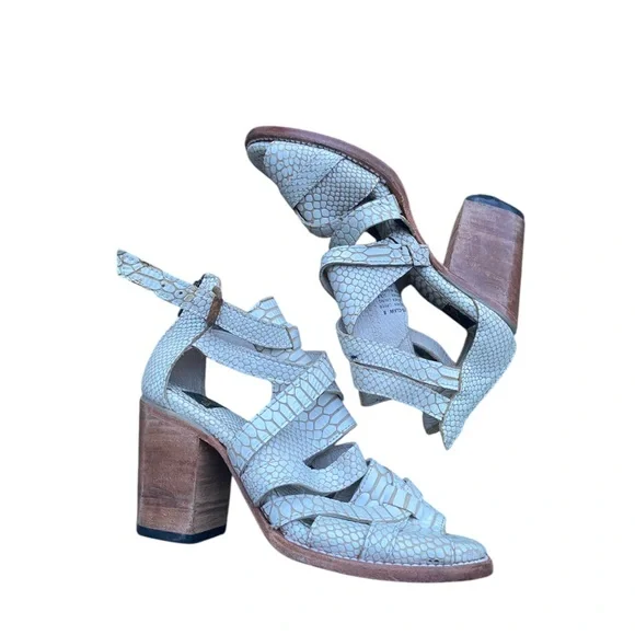 FreeBird Rare Claw White Python Snake Heel Sandals size 8 - Picture 2 of 8